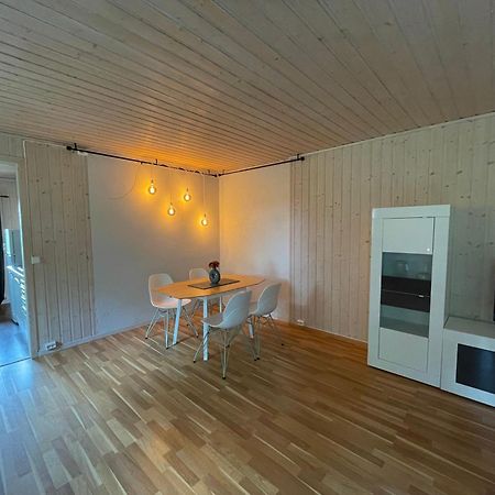 Sentral Og Romslig Leilighet Naert Senja Finnsnes Kültér fotó